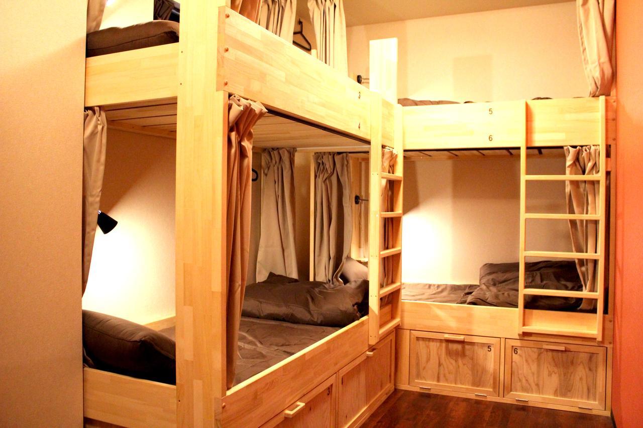 Funtoco Backpackers Namba Hostel Osaka Exterior photo